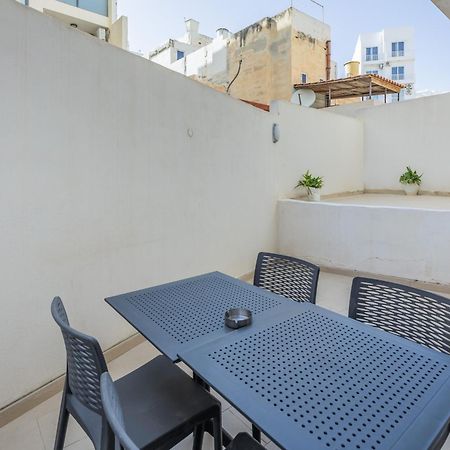 Superb 3Br Apt Close To Seafront Gzira Pokój zdjęcie