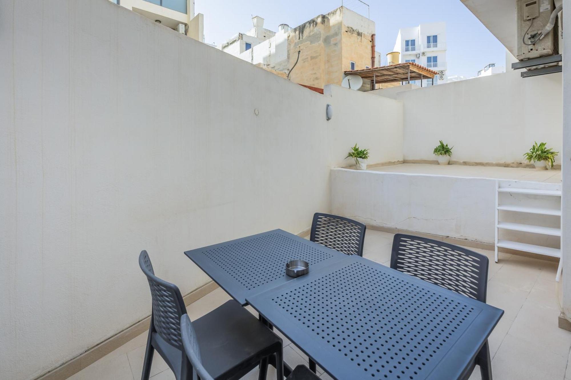 Superb 3Br Apt Close To Seafront Gzira Pokój zdjęcie