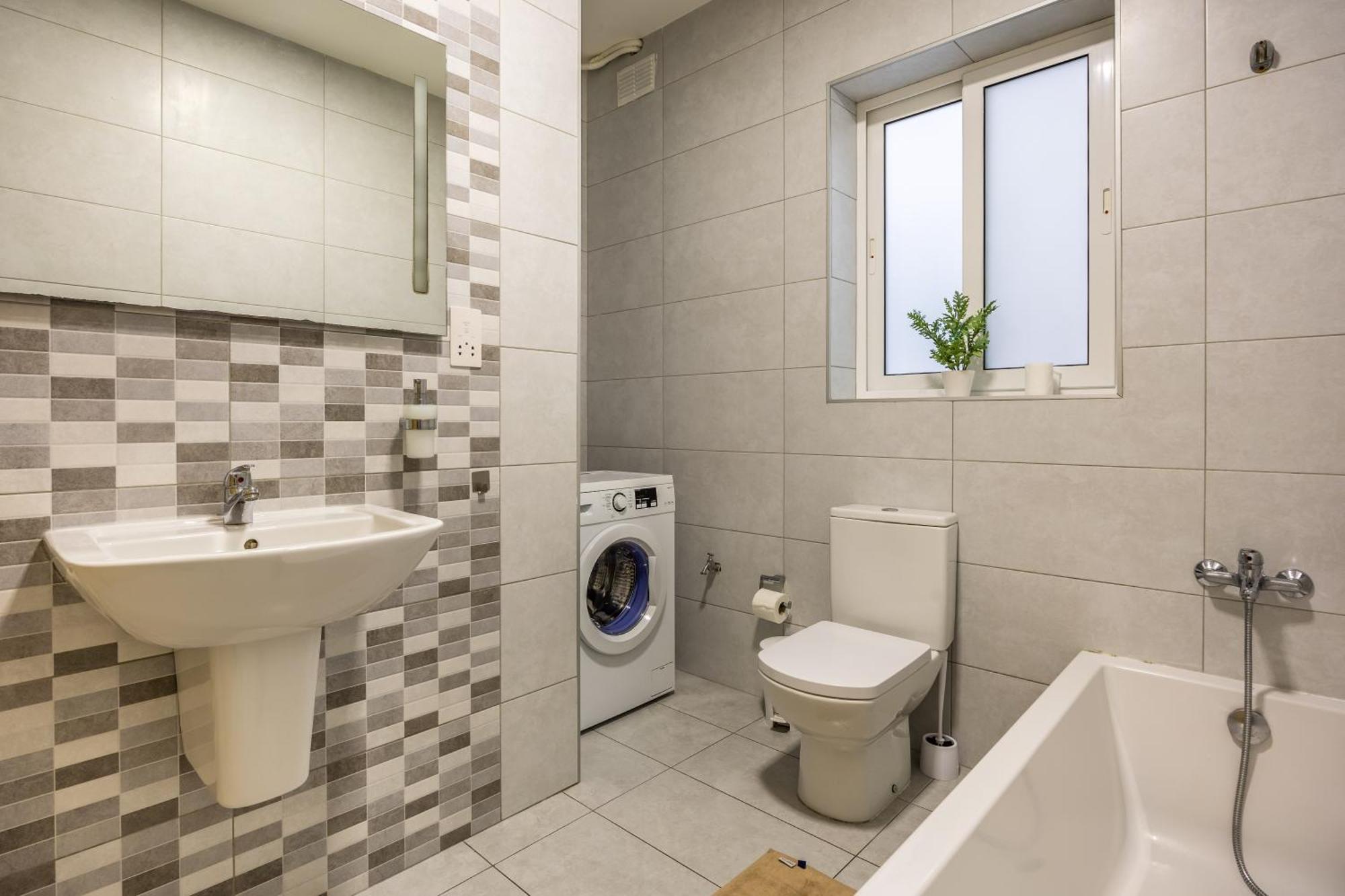 Superb 3Br Apt Close To Seafront Gzira Pokój zdjęcie